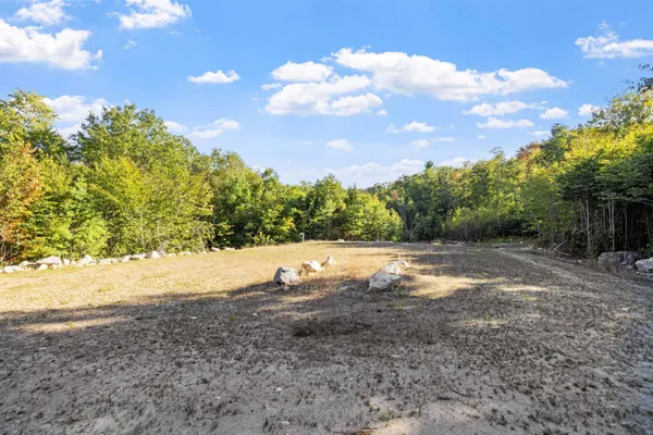 $3,000 | 70 Greystone Lane, Unit 2, Newbury, NH 03255