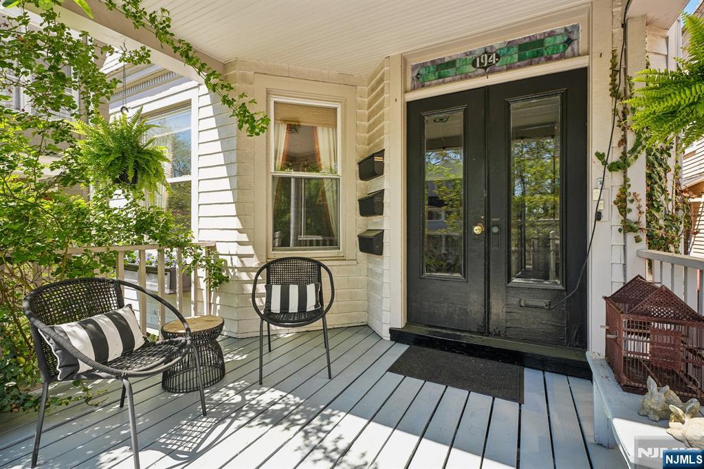 194 Hillside Avenue Glen Ridge, NJ 07028 - Photo 3 of 43