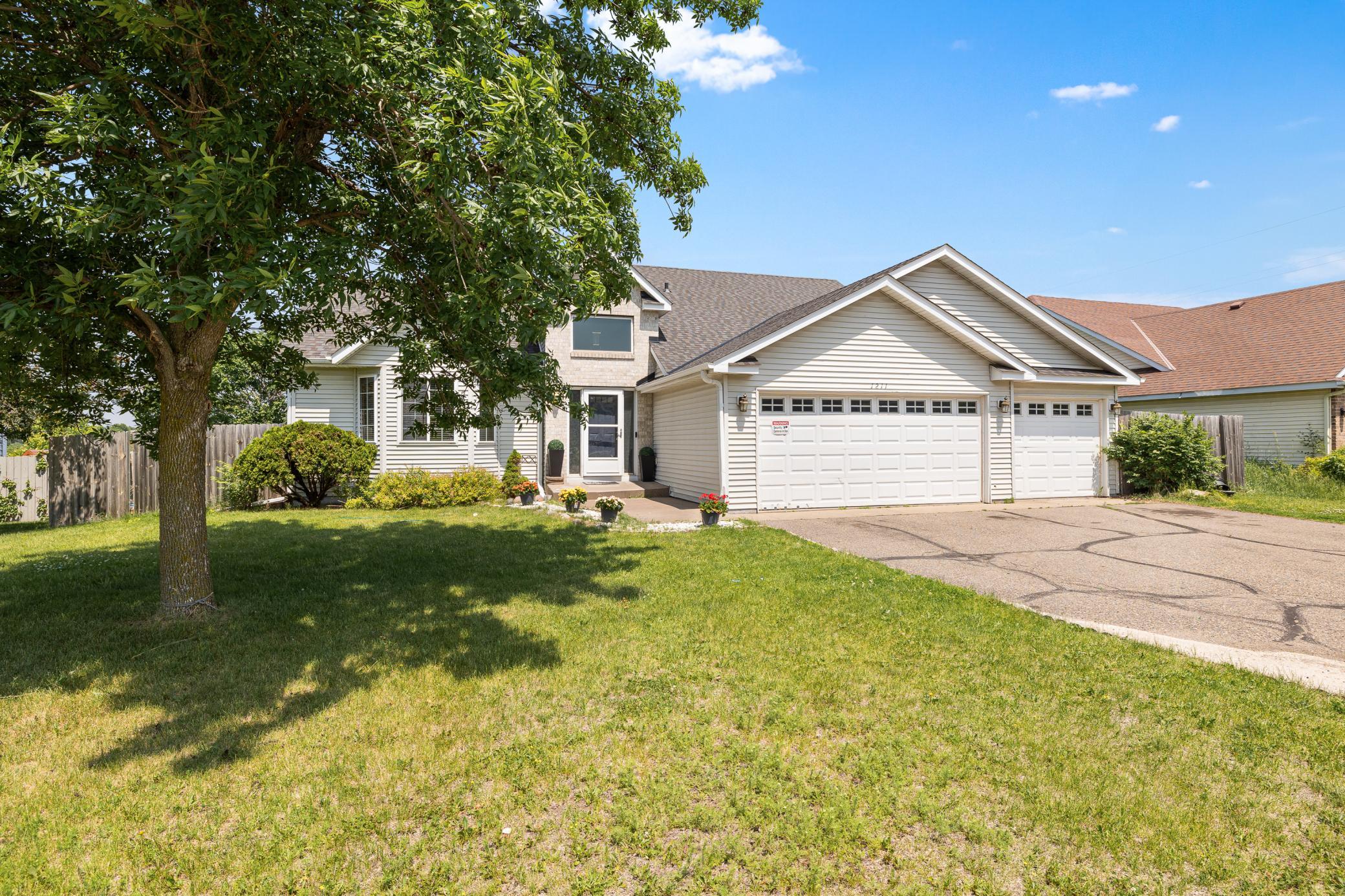 1211 Hillside Road Sauk Rapids, MN 56379 - Photo 2 of 31