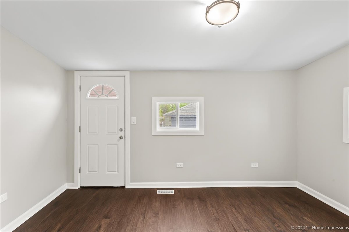 1606 St Charles Road Maywood, IL 60153 - Photo 18 of 29 Gallery Image 18