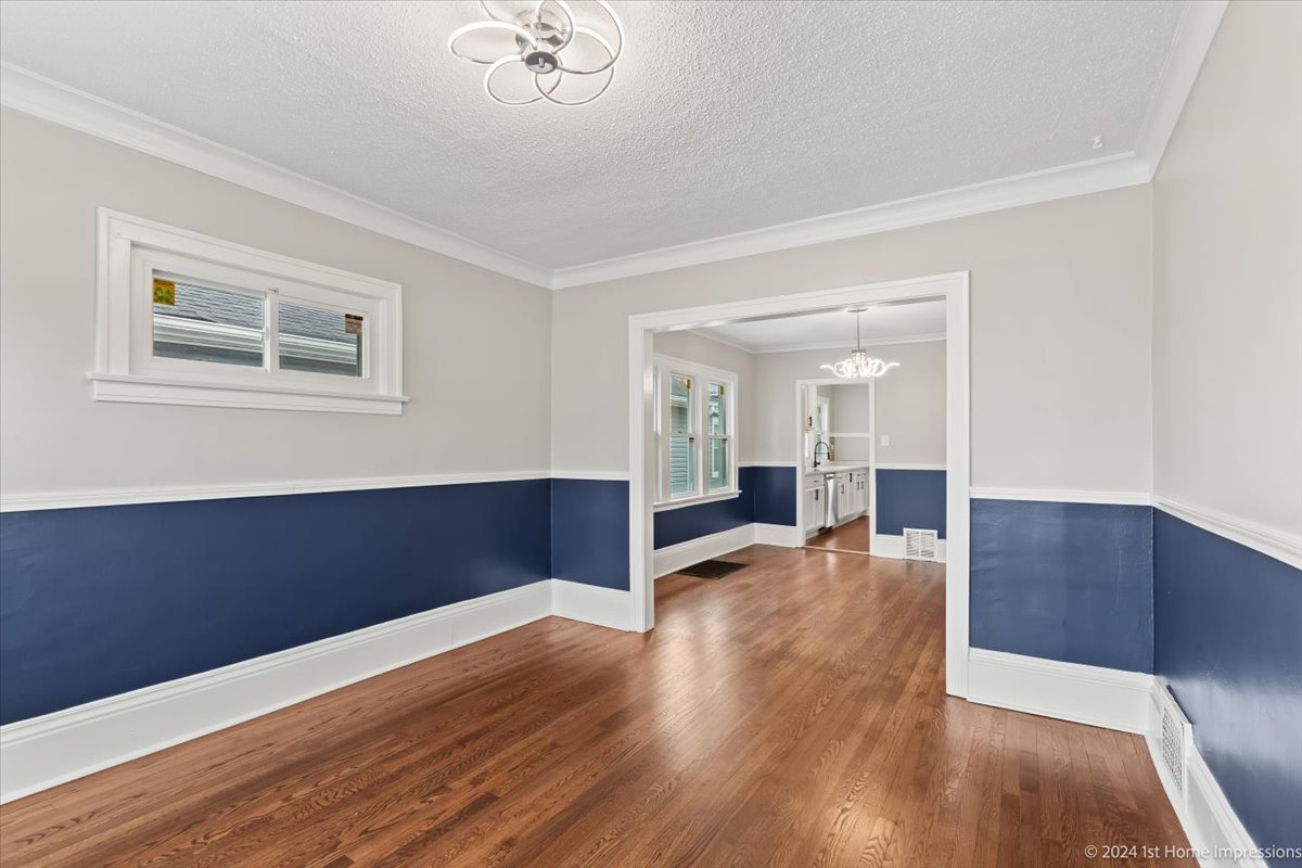 1606 St Charles Road Maywood, IL 60153 - Photo 4 of 29 Gallery Image 4