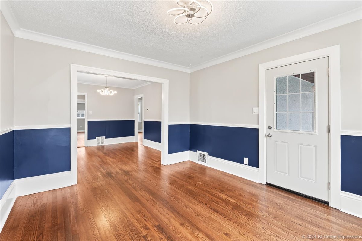 1606 St Charles Road Maywood, IL 60153 - Photo 6 of 29 Gallery Image 6