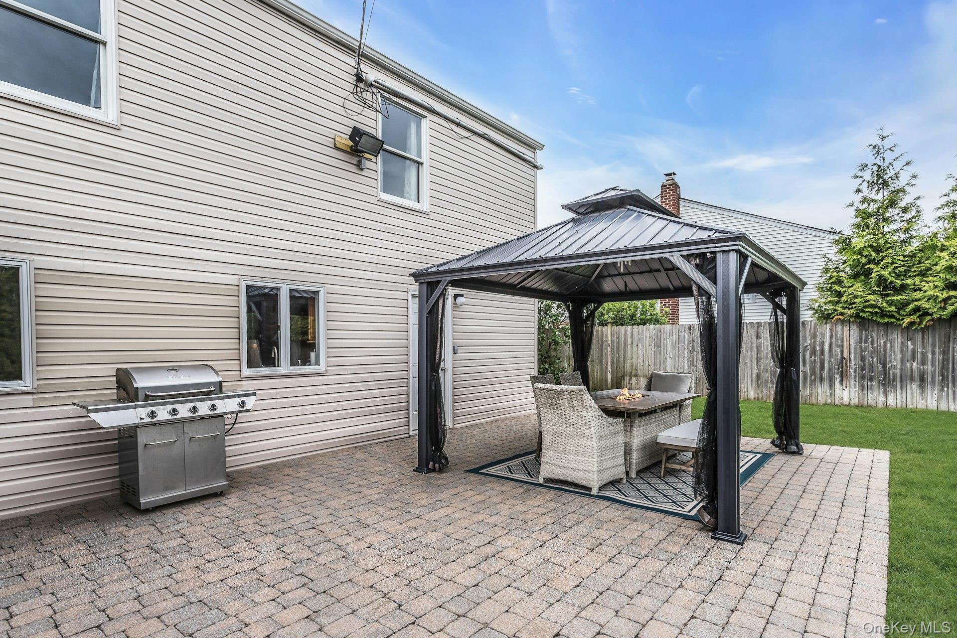 95 Rumford Road Kings Park, NY 11754 - Photo 26 of 31