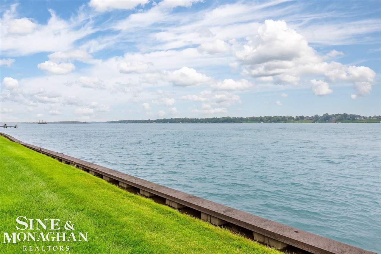 1715 River Road, Unit ##56 St. Clair, MI 48079 - Photo 4 of 30