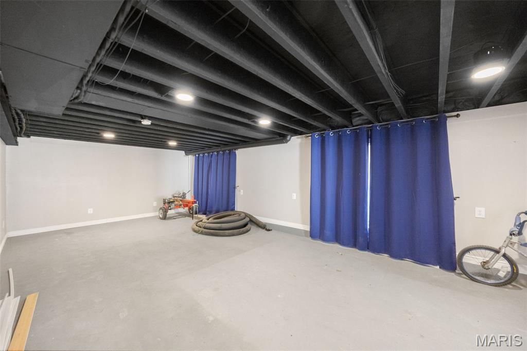 4930 Mt Royal Road St. Louis, MO 63128 - Photo 36 of 61 Gallery Image 36