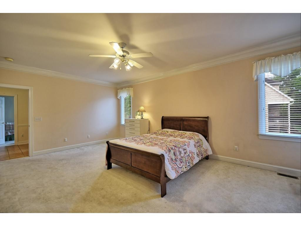 102 Reed Circle Johnson City, TN 37601 - Photo 15 of 36 Oversize master bedroom