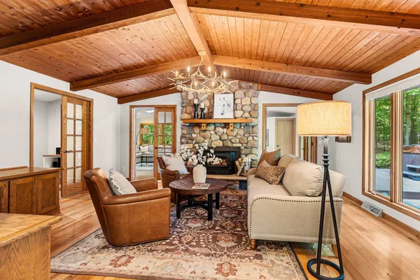 $864,900 | 4331 Pittco Road, Green Bay, WI 54313