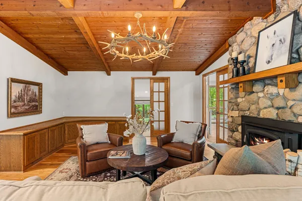 $864,900 | 4331 Pittco Road, Green Bay, WI 54313