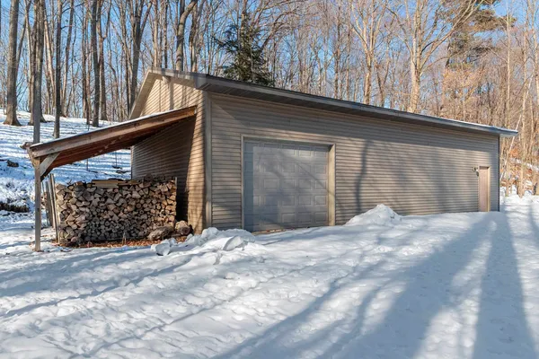 $864,900 | 4331 Pittco Road, Green Bay, WI 54313