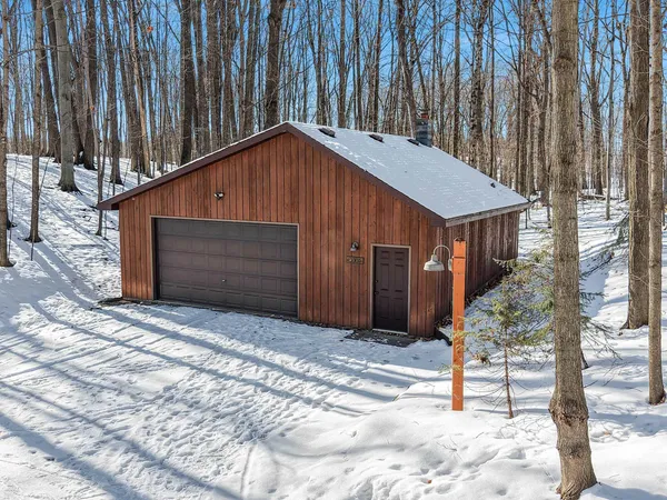 $864,900 | 4331 Pittco Road, Green Bay, WI 54313