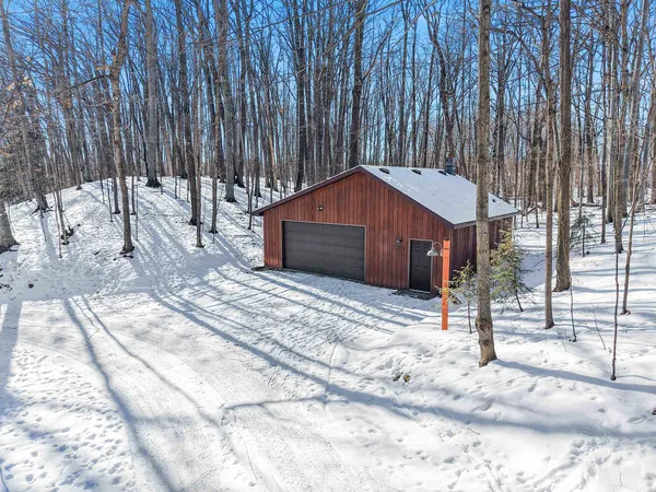 $864,900 | 4331 Pittco Road, Green Bay, WI 54313