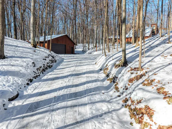 $864,900 | 4331 Pittco Road, Green Bay, WI 54313