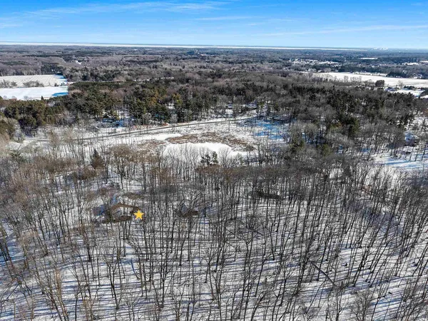 $864,900 | 4331 Pittco Road, Green Bay, WI 54313