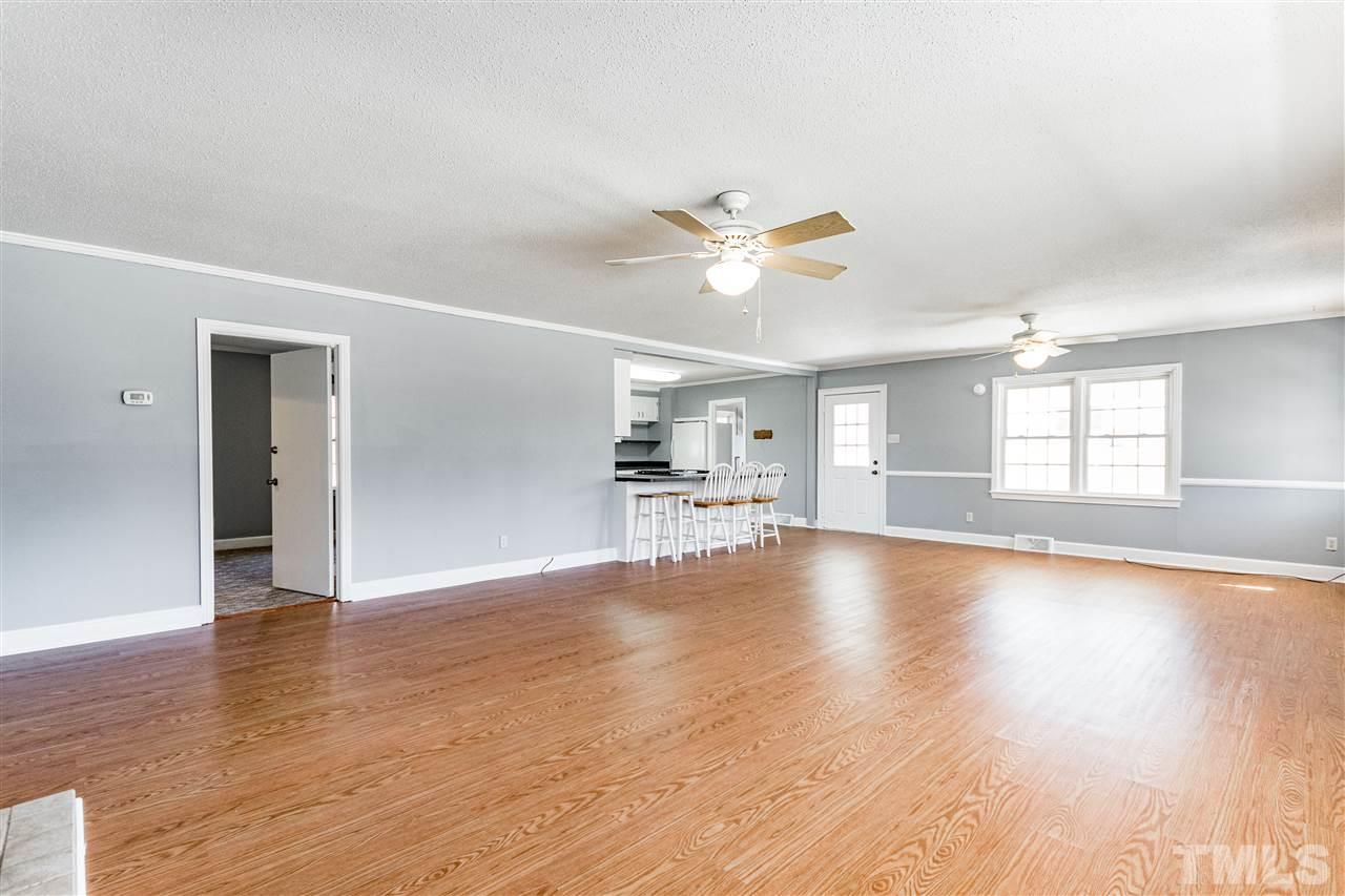 608 Slapout Road Mount Olive, NC 28365 - Photo 7 of 29