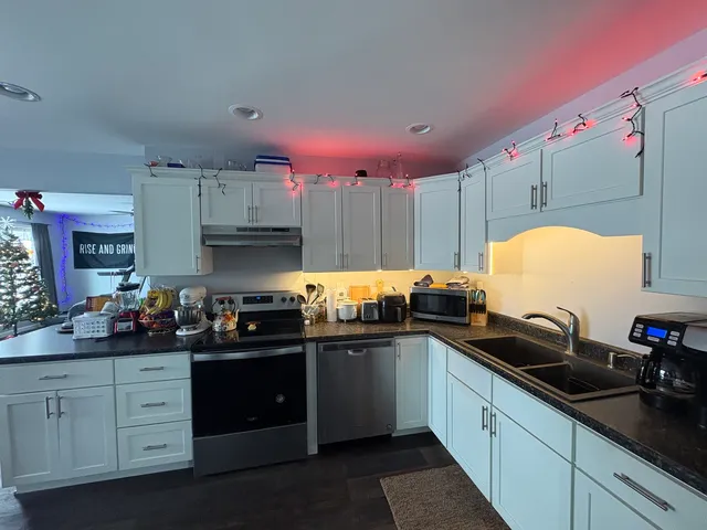 $299,000 | 909 Carlisle Drive, Rochelle, IL 61068