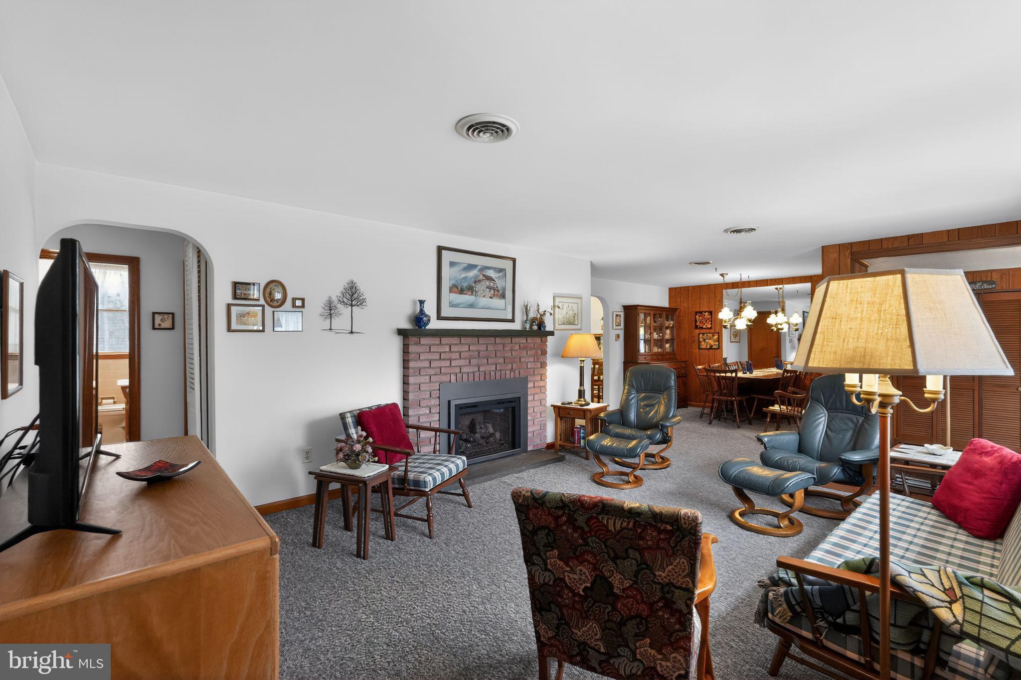 26 Laurel Road Southampton, PA 18966 - Photo 6 of 30