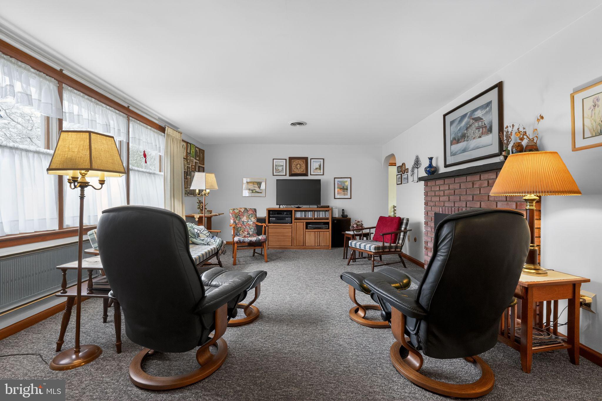 26 Laurel Road Southampton, PA 18966 - Photo 7 of 30