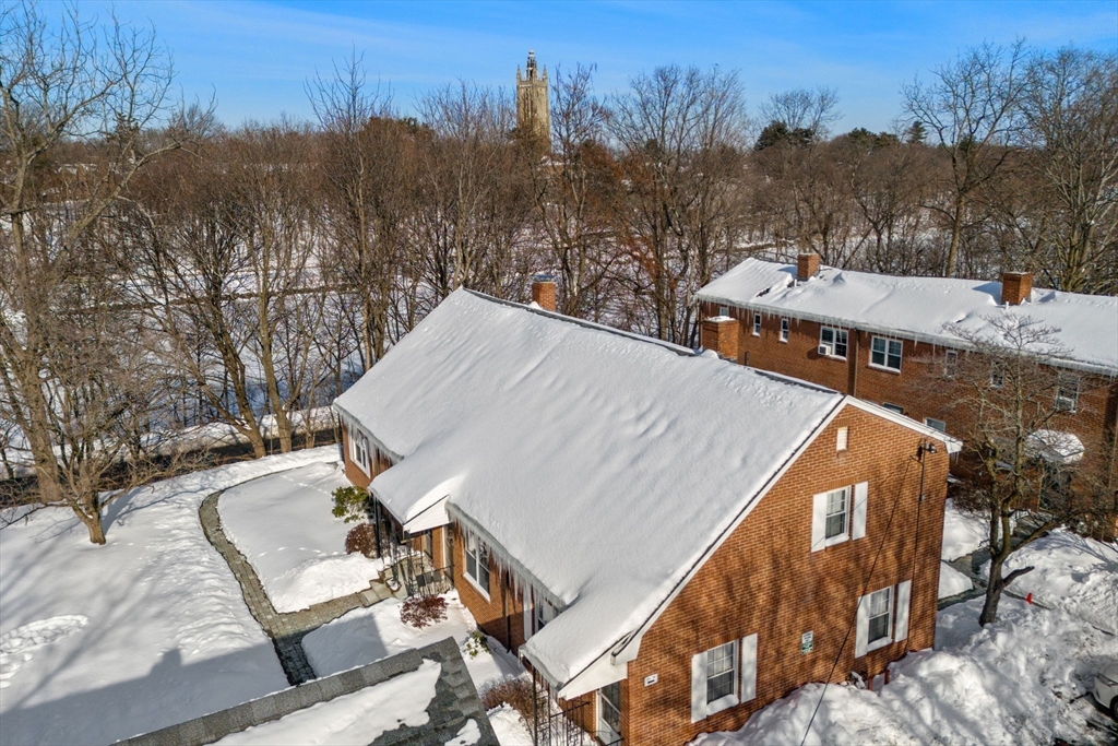 39 Charlesbank Road, Unit 39 Newton, MA 02458 - Photo 19 of 21