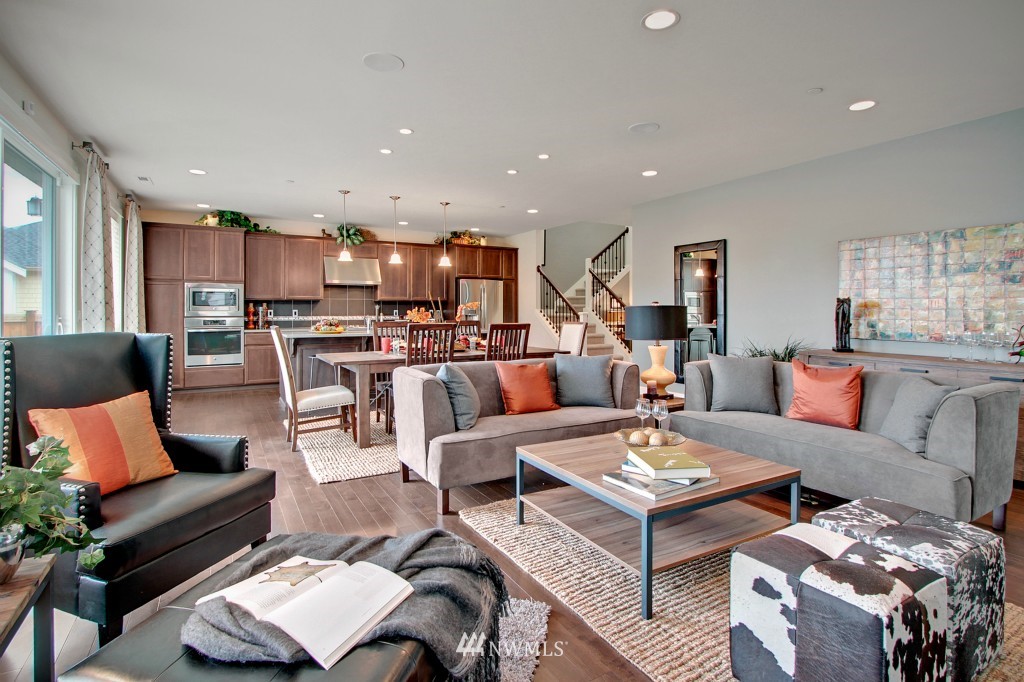12114 Northeast 174th Street Bothell, WA 98011 - Photo 3 of 16 Gallery Image 3