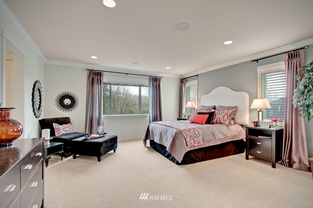 12114 Northeast 174th Street Bothell, WA 98011 - Photo 10 of 16 Gallery Image 10