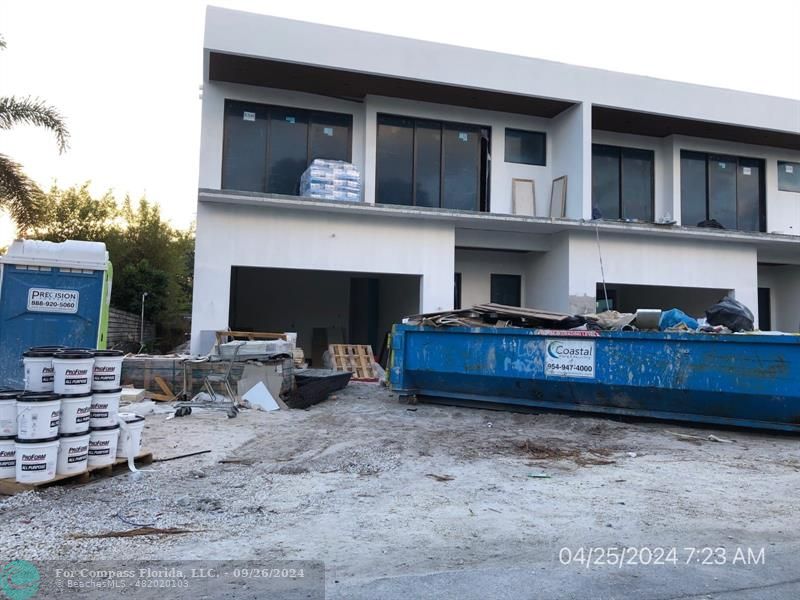 1124 Northeast 10th Ave Unit 1124  