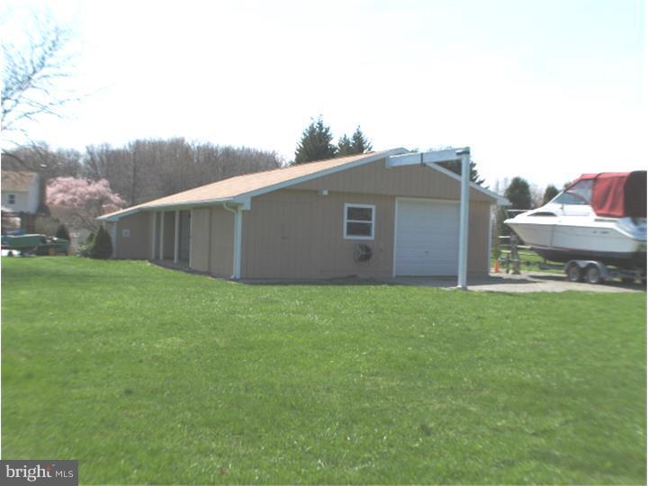 110 Lewisville Road Lincoln University, PA 19352 - Photo 4 of 22 Garage