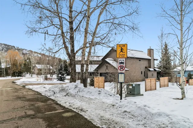 $4,200,000 | 1791-1793 Meadow Lane, Steamboat Springs, CO 80487