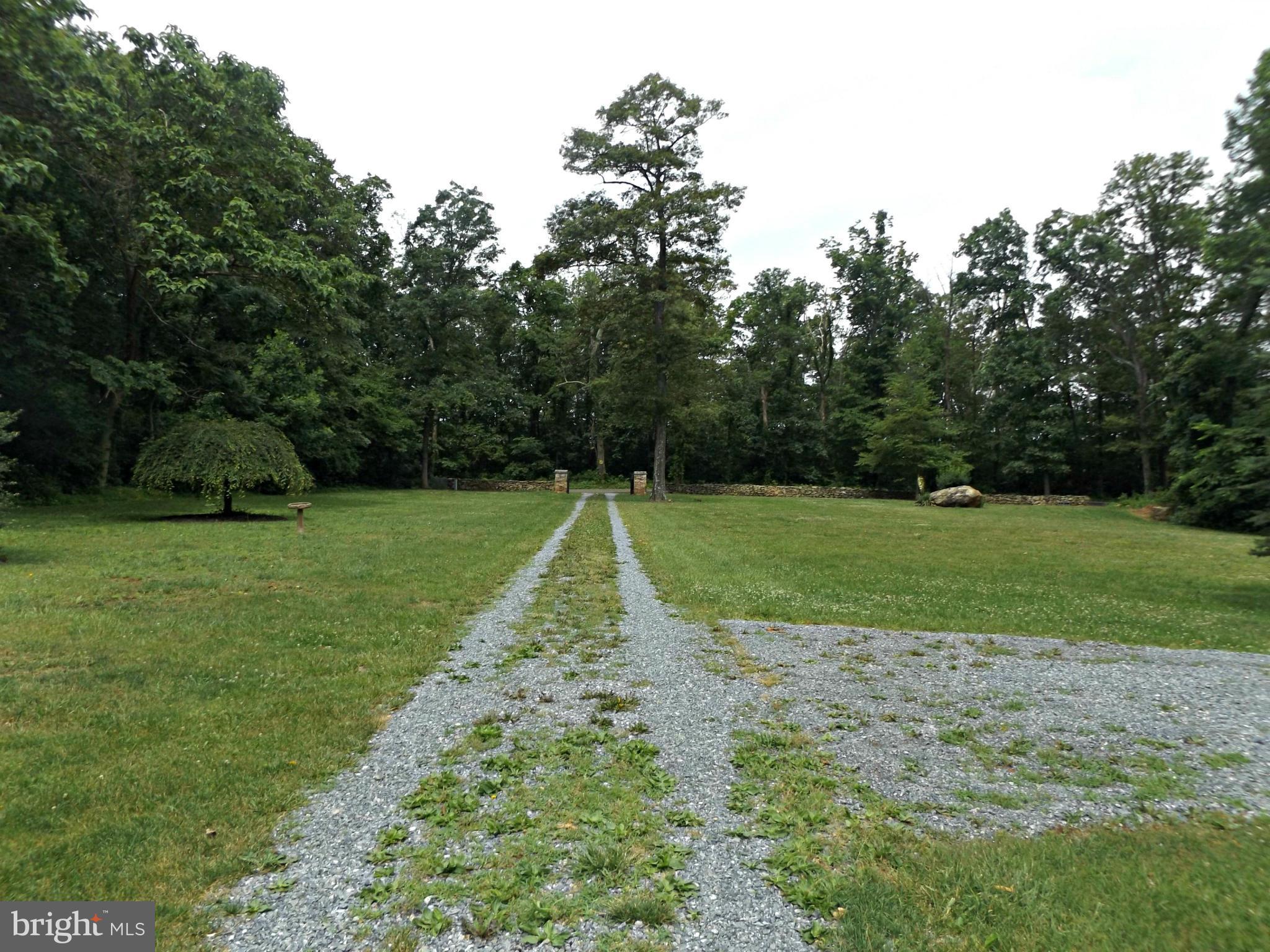 20444 Blue Ridge Mountain Road Paris, VA 20130 - Photo 27 of 28 Exterior (General)