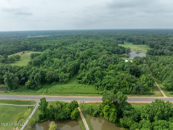 $350,000 | Church Road, Lake Cormorant, MS 38641