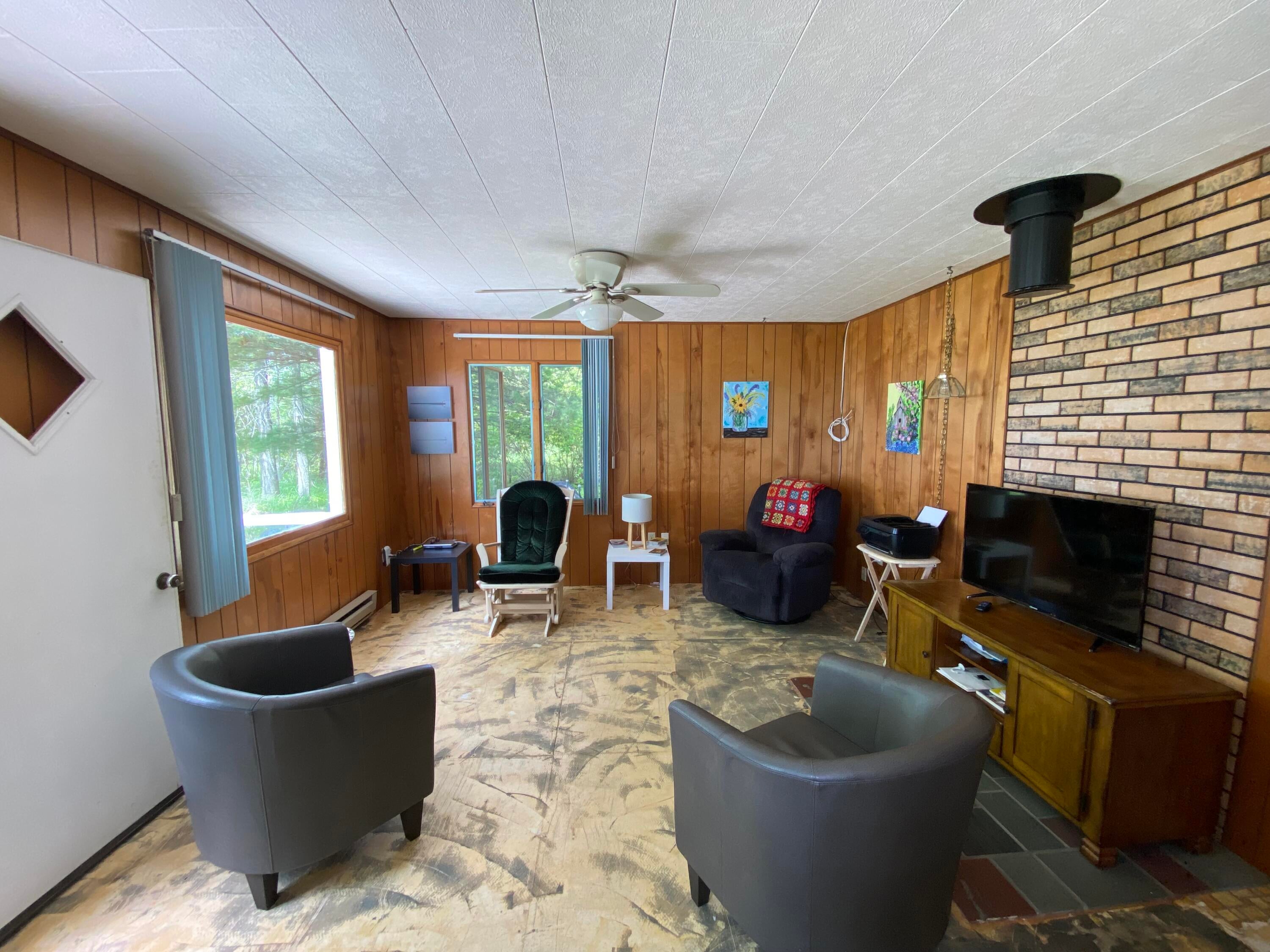 7354 South Pointe Road Sault Ste. Marie, MI 49783 - Photo 8 of 13 Gallery Image 8