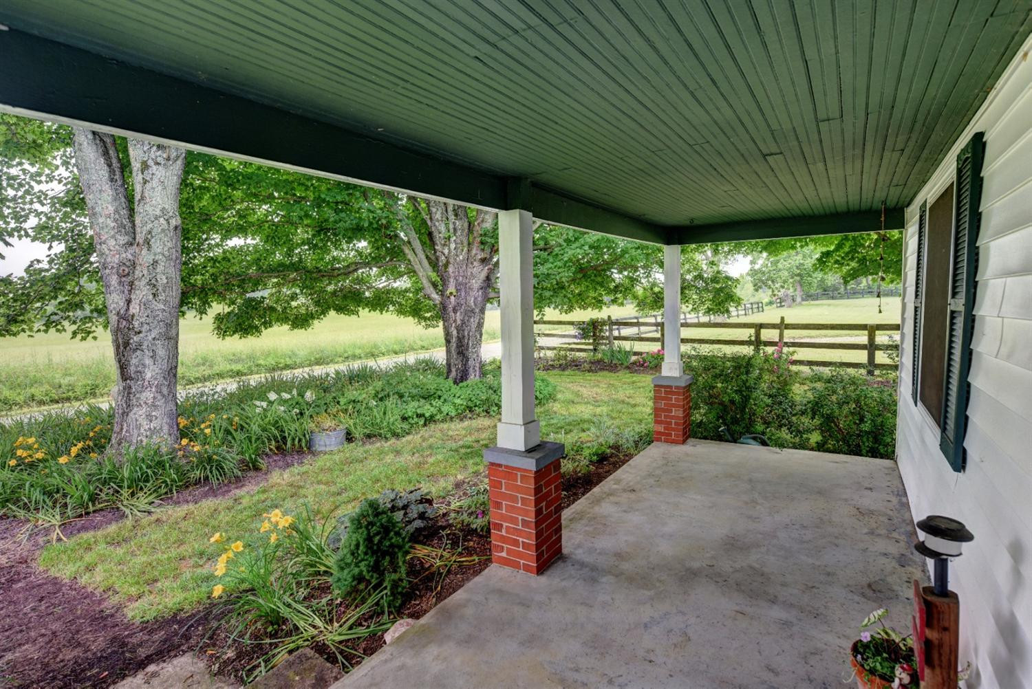 2865 Log Lick Road Winchester, KY 40391 - Photo 6 of 49 Photo 6