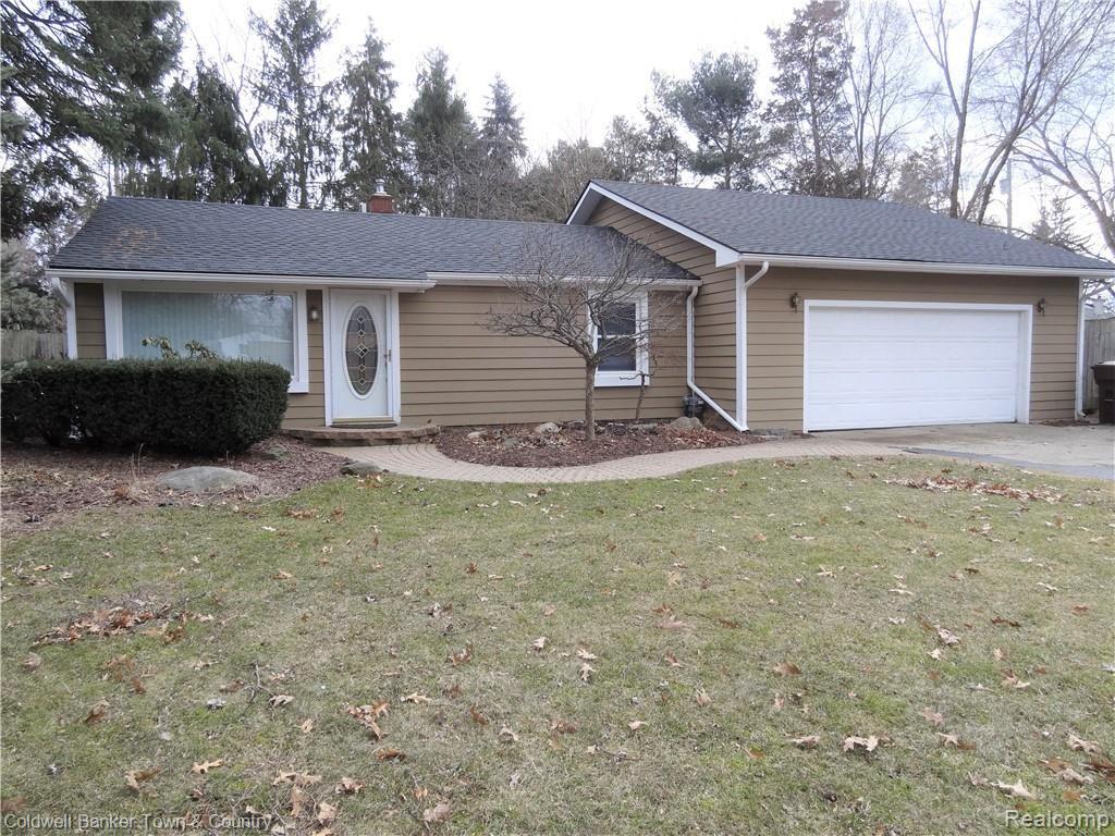 223 Ruppert Street Commerce Township, MI 48382 - Photo 1 of 31 Adorable ranch with great curb appeal! Everything just starting to bud...wait till it greens up!