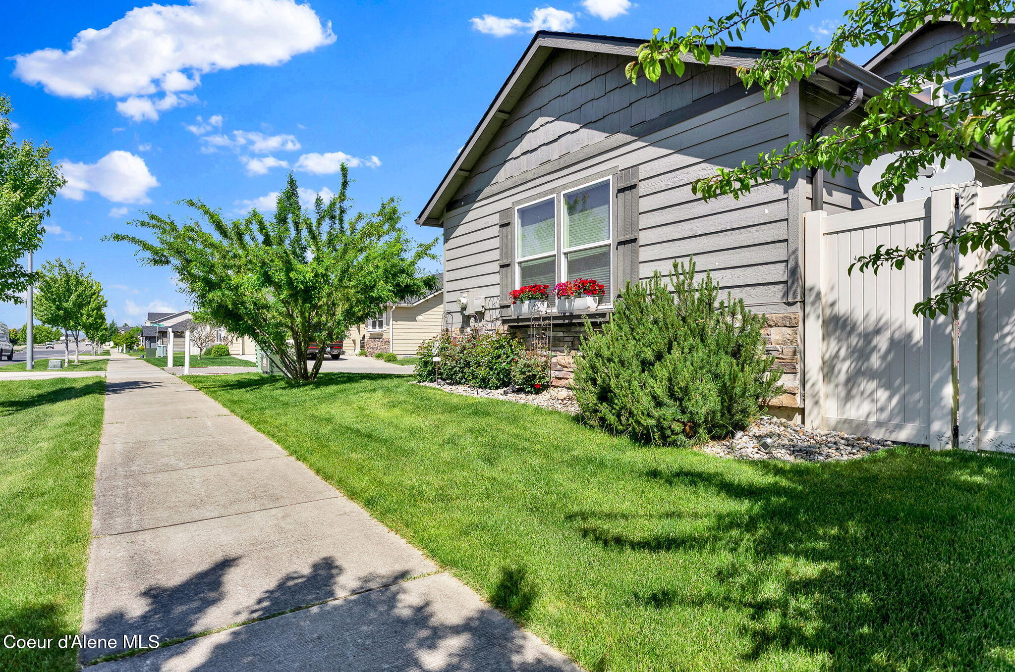 3423 East Hope Avenue Post Falls, ID 83854 - Photo 2 of 41 44-web-or-mls-SkyLight - Darren-08