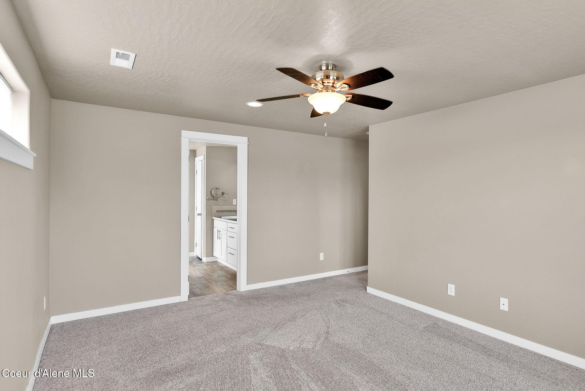 3423 East Hope Avenue Post Falls, ID 83854 - Photo 35 of 41 38-web-or-mls-SkyLight - DarrenM-38