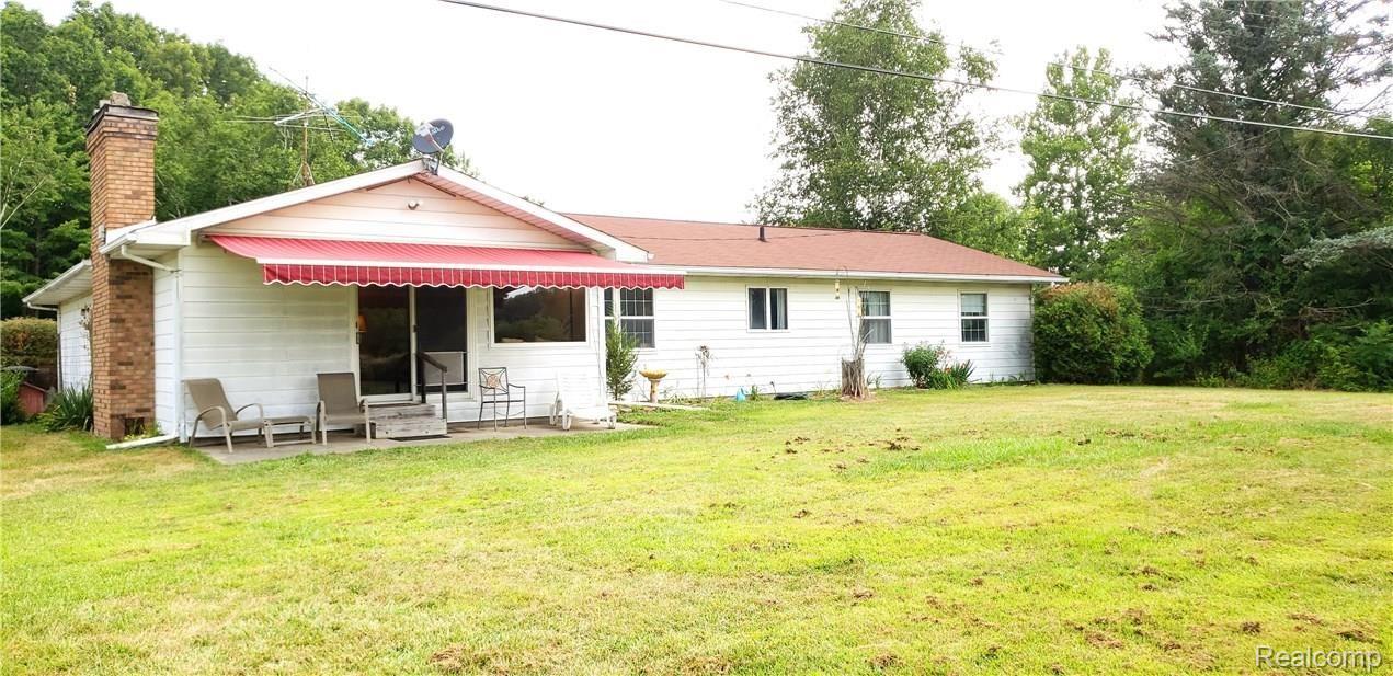 46551 Harris Road Belleville, MI 48111 - Photo 10 of 29 20180720_110823.jpg