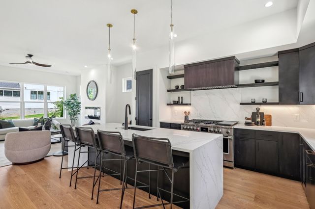 $1,140,000 | 136 42nd Avenue North, Nashville, TN 37209