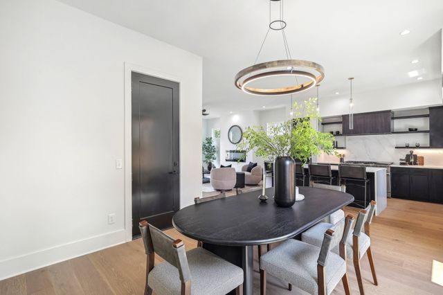 $1,140,000 | 136 42nd Avenue North, Nashville, TN 37209