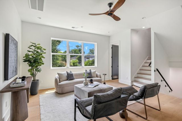 $1,140,000 | 136 42nd Avenue North, Nashville, TN 37209