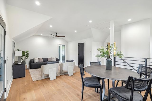 $1,140,000 | 136 42nd Avenue North, Nashville, TN 37209