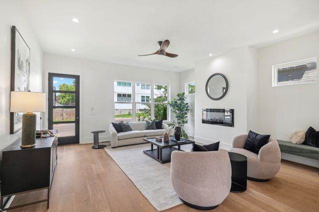 $1,140,000 | 136 42nd Avenue North, Nashville, TN 37209