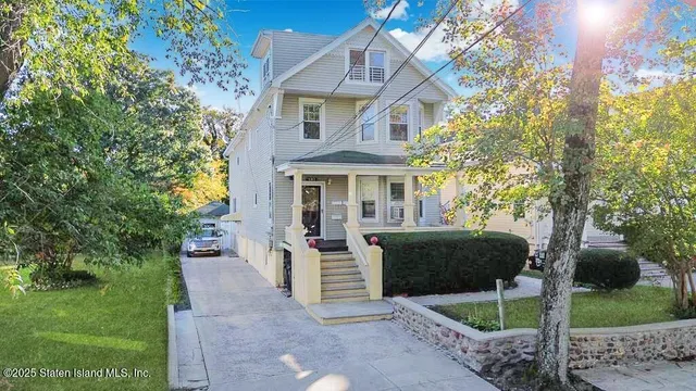 $975,000 | 89 Joline Avenue | Tottenville
