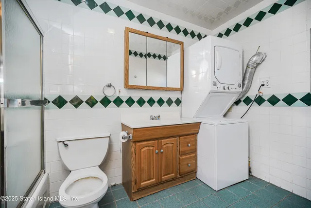 $975,000 | 89 Joline Avenue | Tottenville