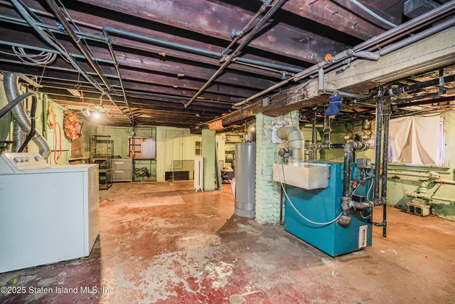 $975,000 | 89 Joline Avenue | Tottenville