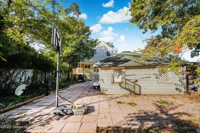 $975,000 | 89 Joline Avenue | Tottenville