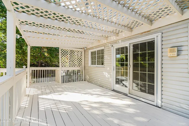 $975,000 | 89 Joline Avenue | Tottenville