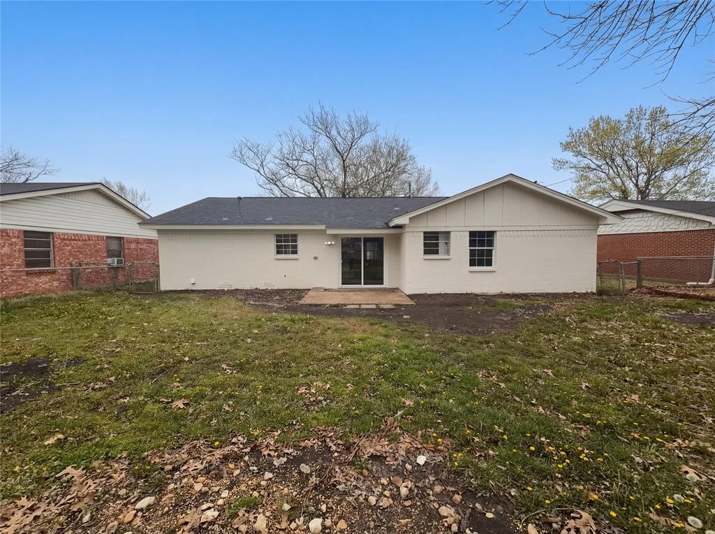 802 North Hughes Street Howe, TX 75459 - Photo 15 of 17