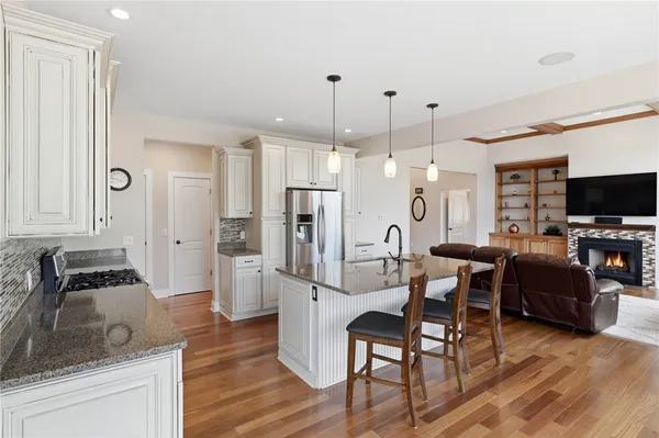 $649,900 | 1 Golden Pond Trail, Ogden, NY 14559