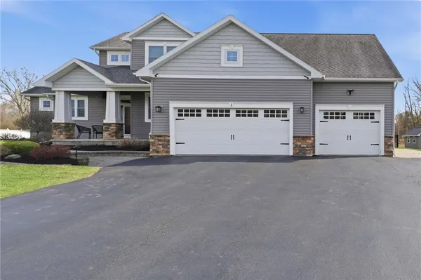 $649,900 | 1 Golden Pond Trail, Ogden, NY 14559