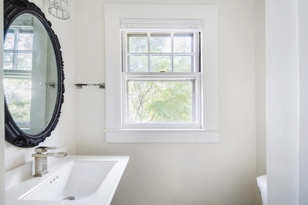 27 Everett Avenue Winchester, MA 01890 - Photo 24 of 39