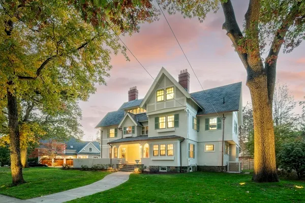 $3,290,000 | 27 Everett Avenue, Winchester, MA 01890